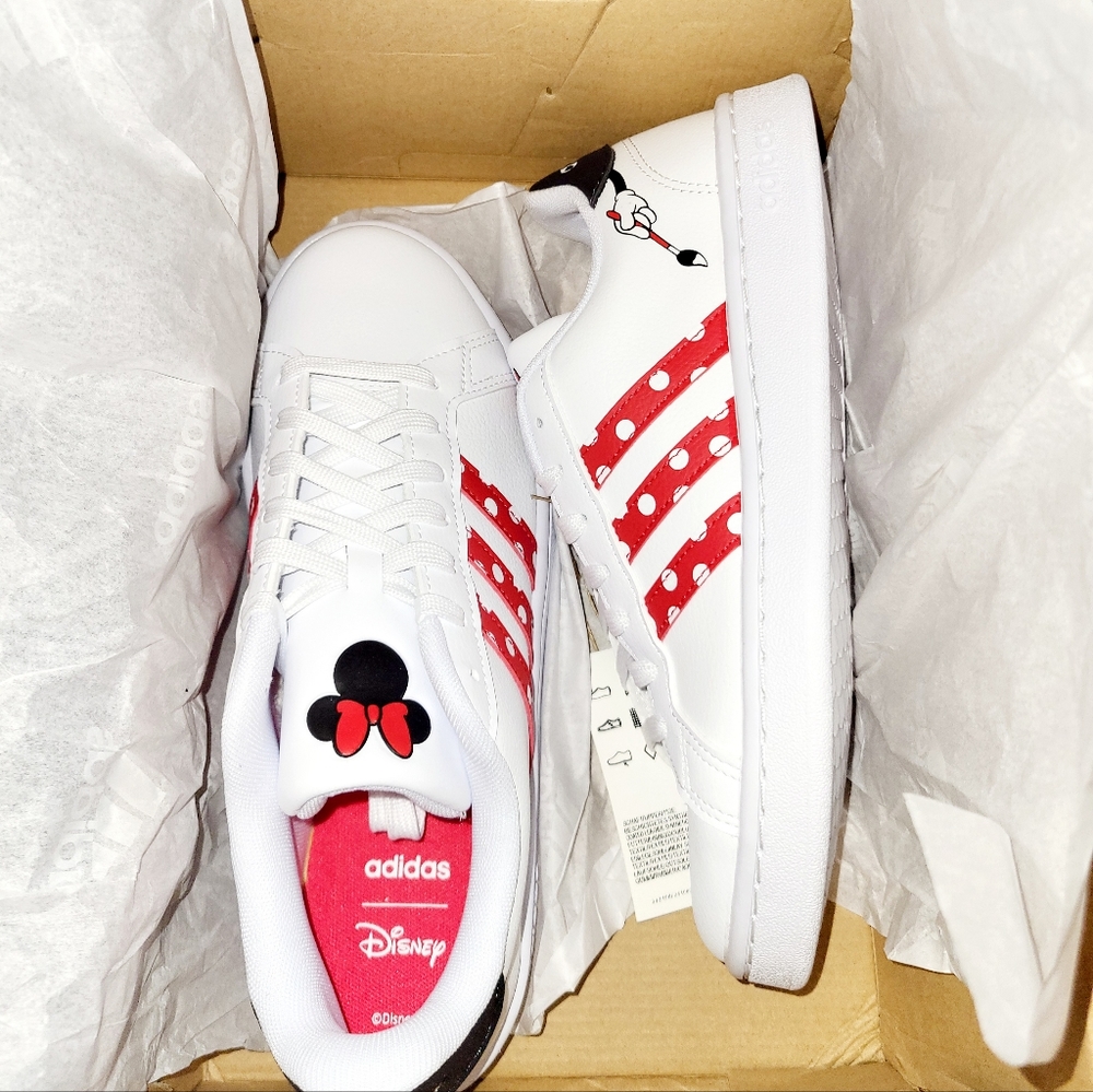 Adidas Grand Court x Disney Minnie Mouse size 7.5